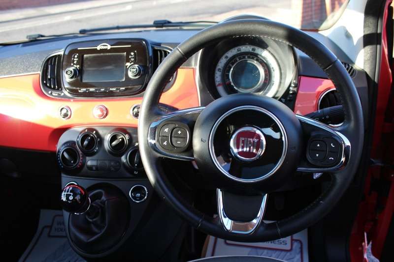 2018 FIAT 500 2018 FIAT 500