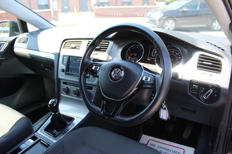 2017 VOLKSWAGEN GOLF 2017 VOLKSWAGEN GOLF