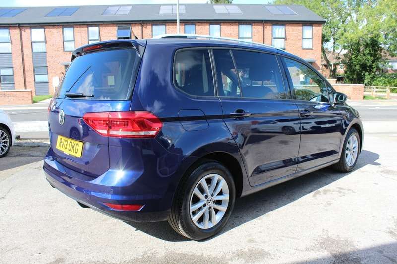 2019 VOLKSWAGEN TOURAN 2019 VOLKSWAGEN TOURAN