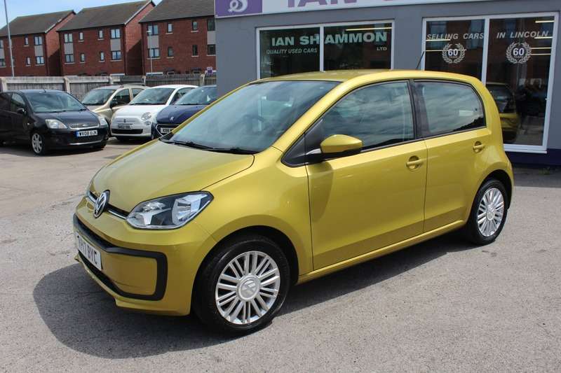 A 2017 VOLKSWAGEN UP 1.0 MOVE UP FIVE DOOR A 2017 VOLKSWAGEN UP 1.0 MOVE UP FIVE DOOR