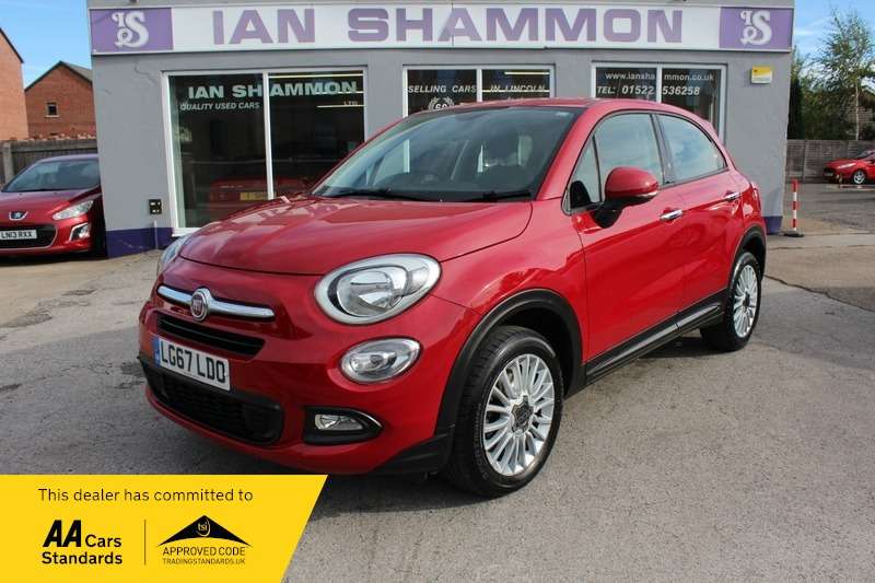 A 2017 FIAT 500X 1.6 POP STAR A 2017 FIAT 500X 1.6 POP STAR