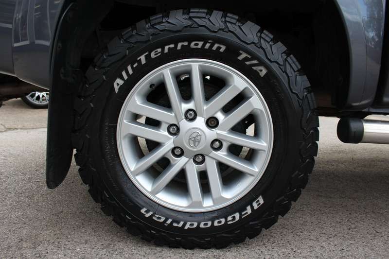 2013 TOYOTA HILUX 2013 TOYOTA HILUX