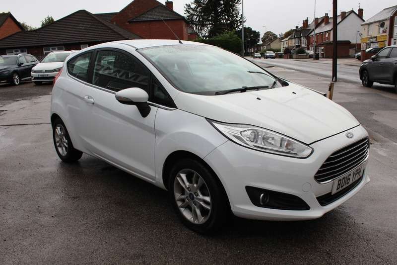 A 2016 FORD FIESTA 1.25 ZETEC THREE DOOR . A 2016 FORD FIESTA 1.25 ZETEC THREE DOOR .