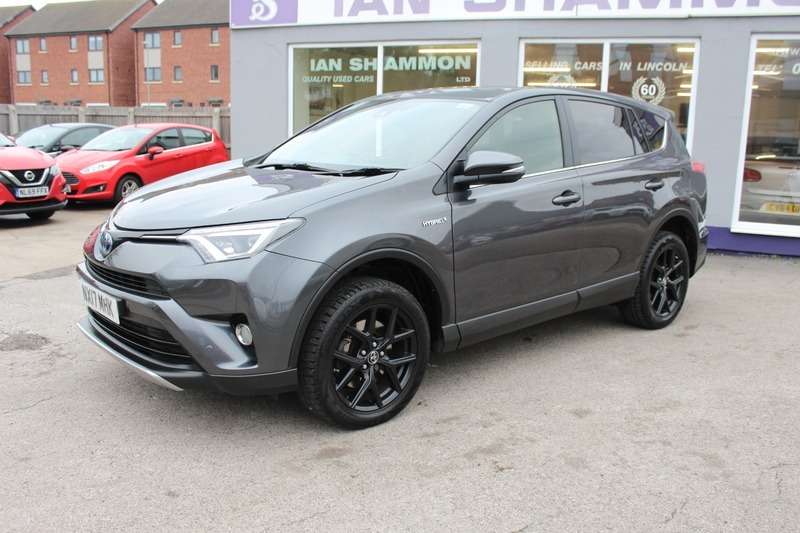 A 2017 TOYOTA RAV4 VVT-I ICON AWD TSS A 2017 TOYOTA RAV4 VVT-I ICON AWD TSS