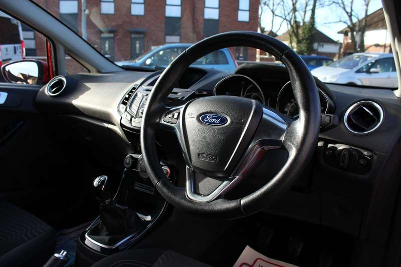 2015 FORD FIESTA 2015 FORD FIESTA