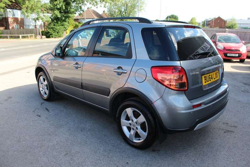 A 2014 SUZUKI SX4 SZ5 1.6 A 2014 SUZUKI SX4 SZ5 1.6