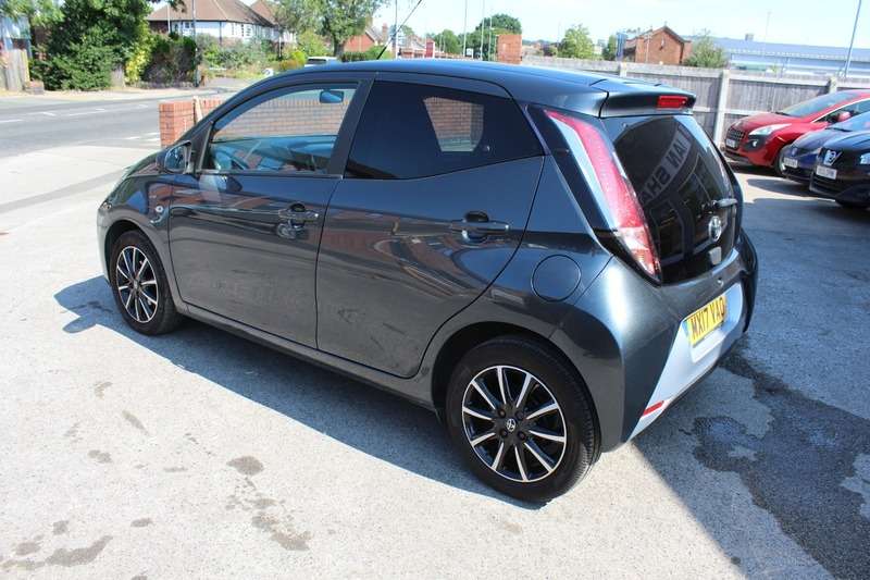 A 2017 TOYOTA AYGO 1.0 VVT-I X-STYLE X-SHIFT A 2017 TOYOTA AYGO 1.0 VVT-I X-STYLE X-SHIFT