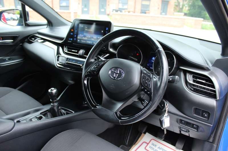 2017 TOYOTA CHR 2017 TOYOTA CHR