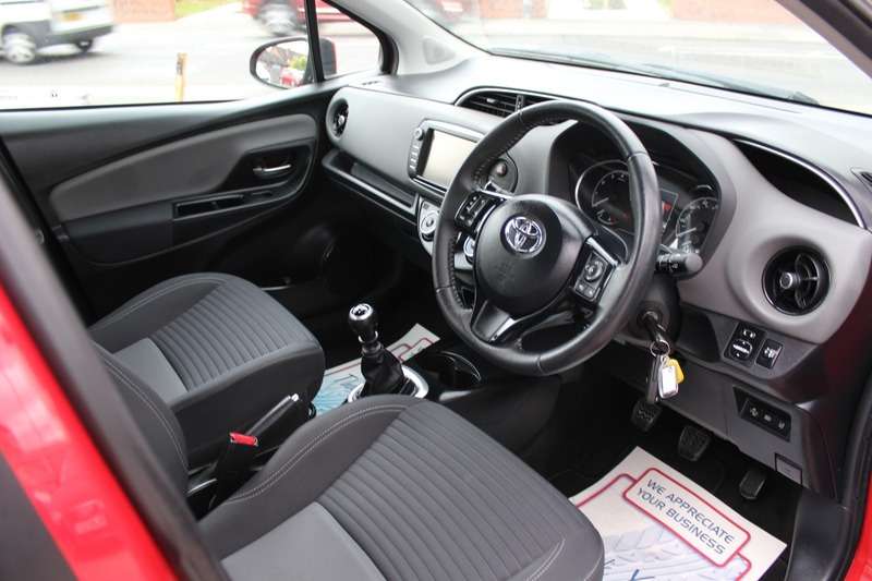 2019 TOYOTA YARIS 2019 TOYOTA YARIS