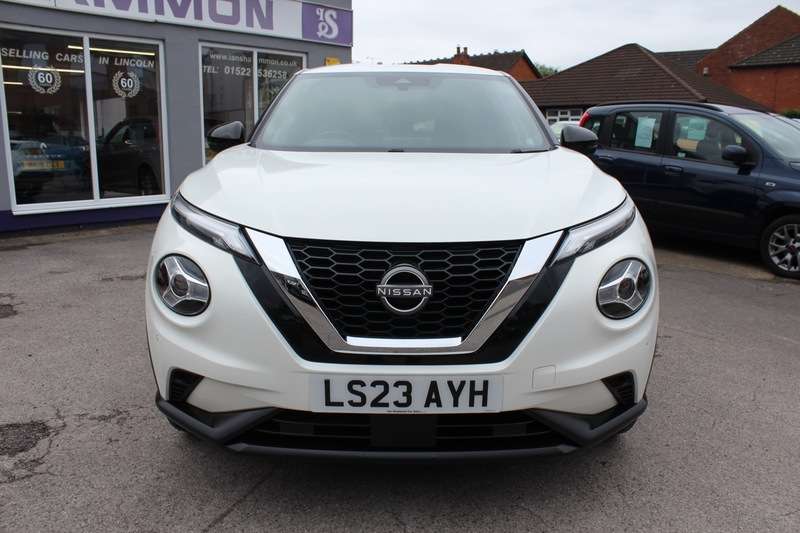 A 2023 NISSAN JUKE DIG-T N-CONNECTA A 2023 NISSAN JUKE DIG-T N-CONNECTA