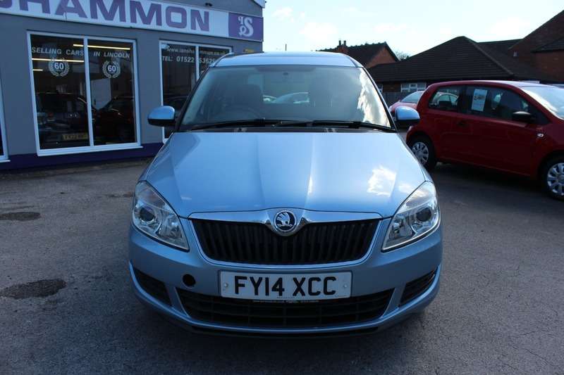 A 2014 SKODA ROOMSTER SE TDI CR A 2014 SKODA ROOMSTER SE TDI CR