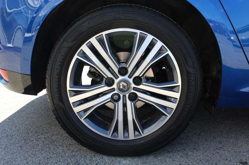 2021 RENAULT MEGANE 2021 RENAULT MEGANE