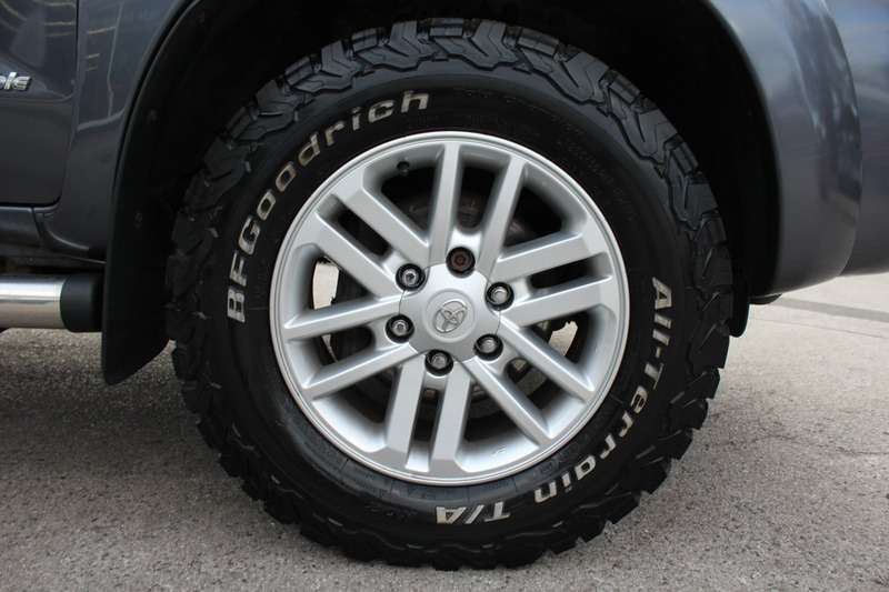 2013 TOYOTA HILUX 2013 TOYOTA HILUX