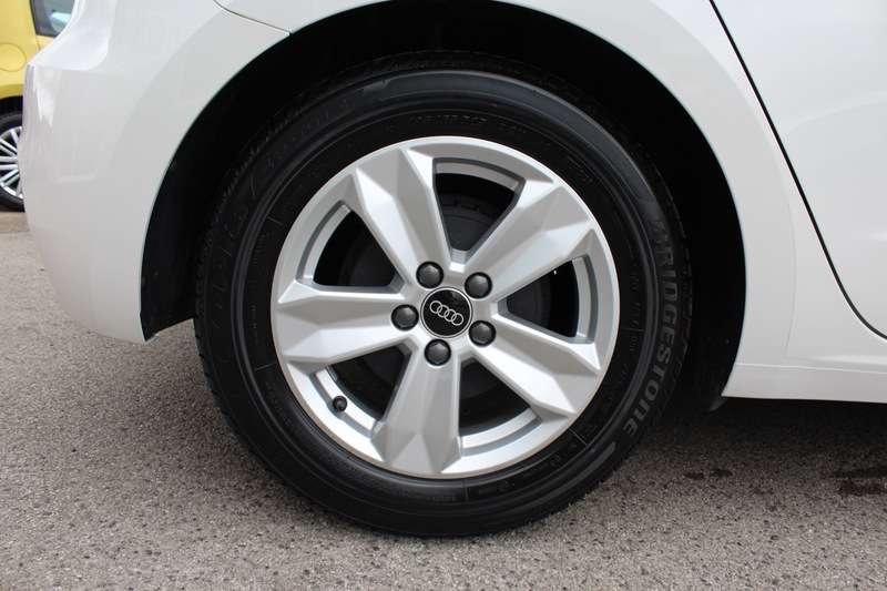2022 AUDI A1 2022 AUDI A1