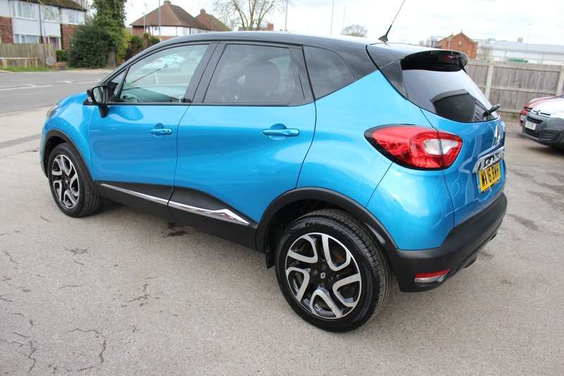 A 2016 RENAULT CAPTUR DYNAMIQUE S NAV TCE A 2016 RENAULT CAPTUR DYNAMIQUE S NAV TCE