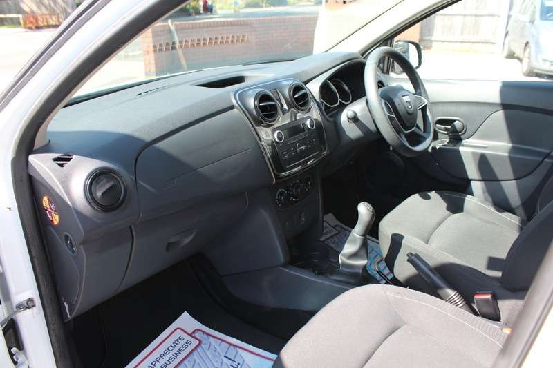 2017 DACIA SANDERO 2017 DACIA SANDERO