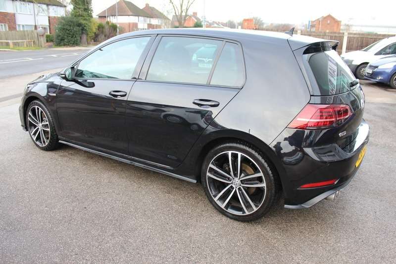 A 2018 VOLKSWAGEN GOLF GTD TDI A 2018 VOLKSWAGEN GOLF GTD TDI