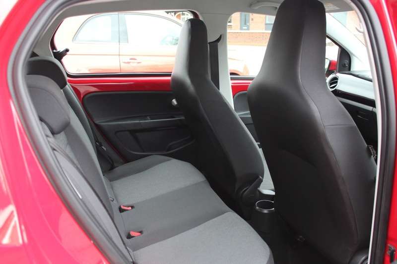 2016 VOLKSWAGEN UP 2016 VOLKSWAGEN UP