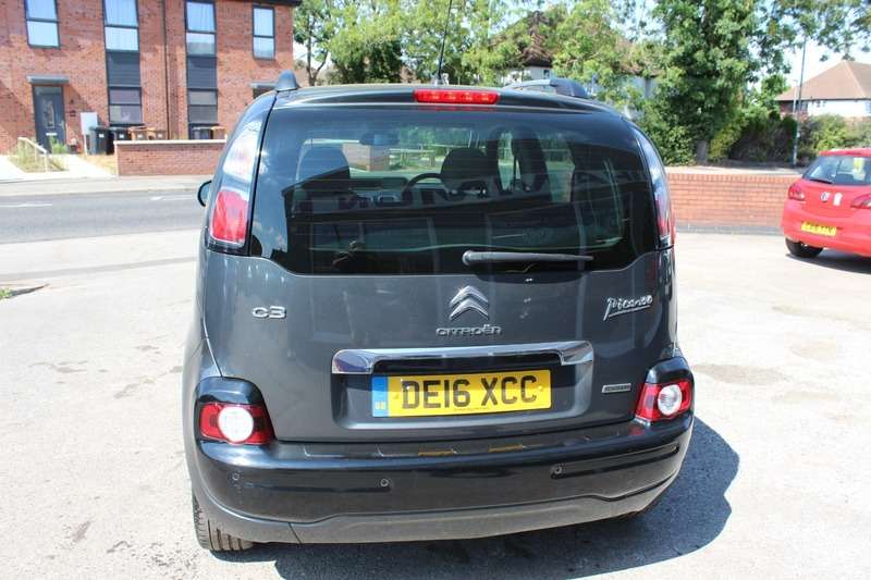 A 2016 CITROEN C3 1.6 BLUEHDI PLATINUM PICASSO A 2016 CITROEN C3 1.6 BLUEHDI PLATINUM PICASSO