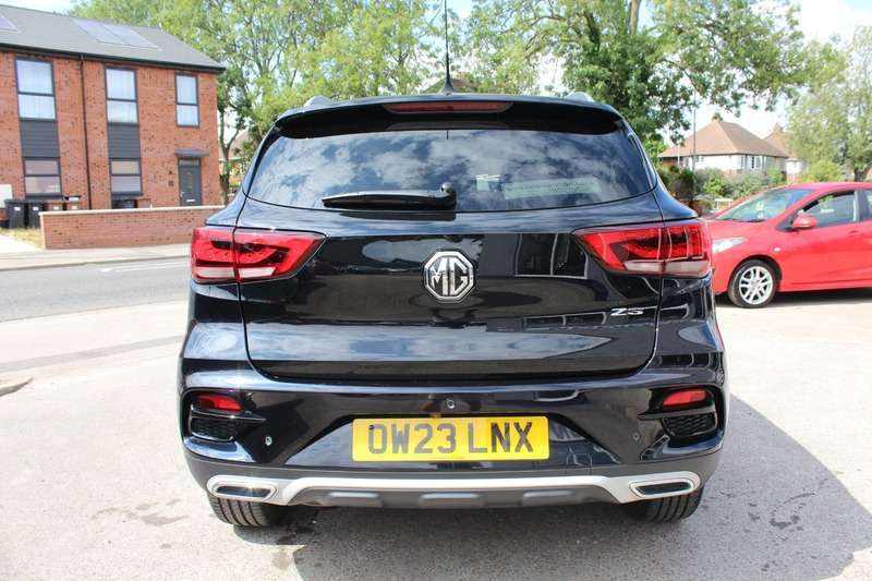 2023 MG ZS 2023 MG ZS
