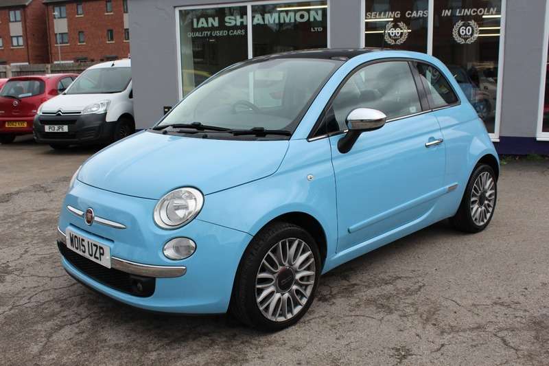 A 2015 FIAT 500 CULT A 2015 FIAT 500 CULT