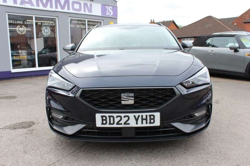 A 2022 SEAT LEON 1.5 TSI EVO FR ESTATE A 2022 SEAT LEON 1.5 TSI EVO FR ESTATE