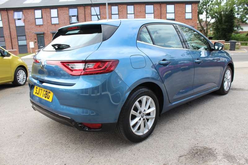 2017 RENAULT MEGANE 2017 RENAULT MEGANE