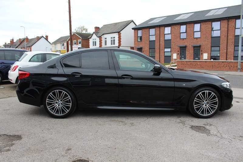A 2018 BMW 5 SERIES 520d XDRIVE M SPORT A 2018 BMW 5 SERIES 520d XDRIVE M SPORT