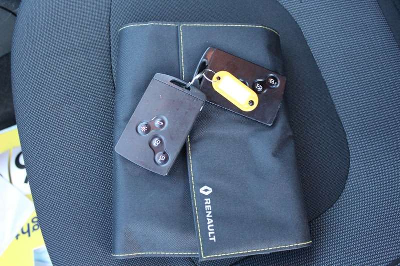 2017 RENAULT CAPTUR 2017 RENAULT CAPTUR