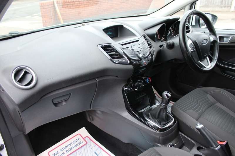 2015 FORD FIESTA 2015 FORD FIESTA
