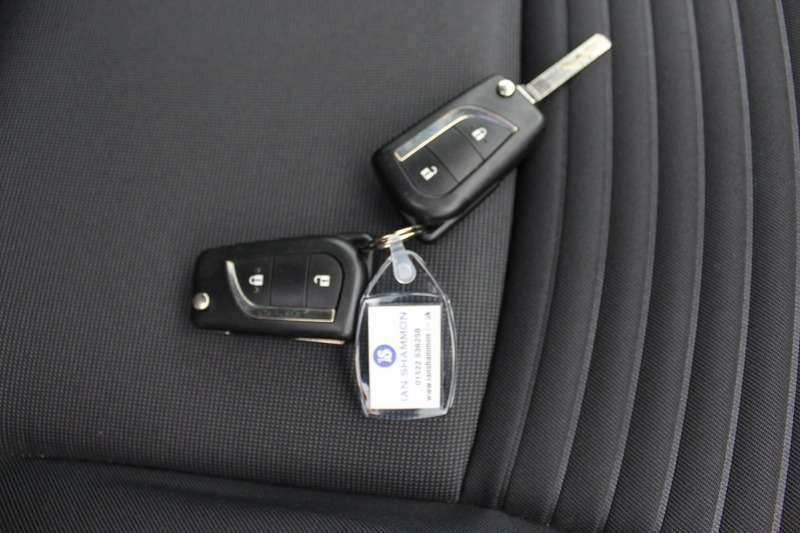 2015 TOYOTA YARIS 2015 TOYOTA YARIS