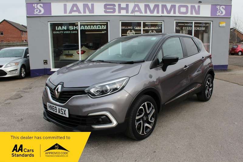 A 2019 RENAULT CAPTUR ICONIC TCE A 2019 RENAULT CAPTUR ICONIC TCE