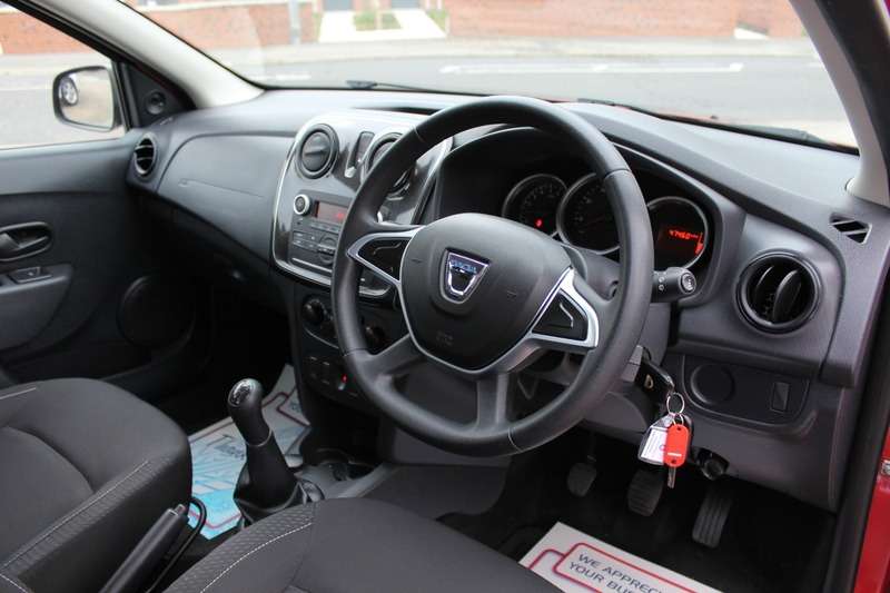 2017 DACIA SANDERO 2017 DACIA SANDERO