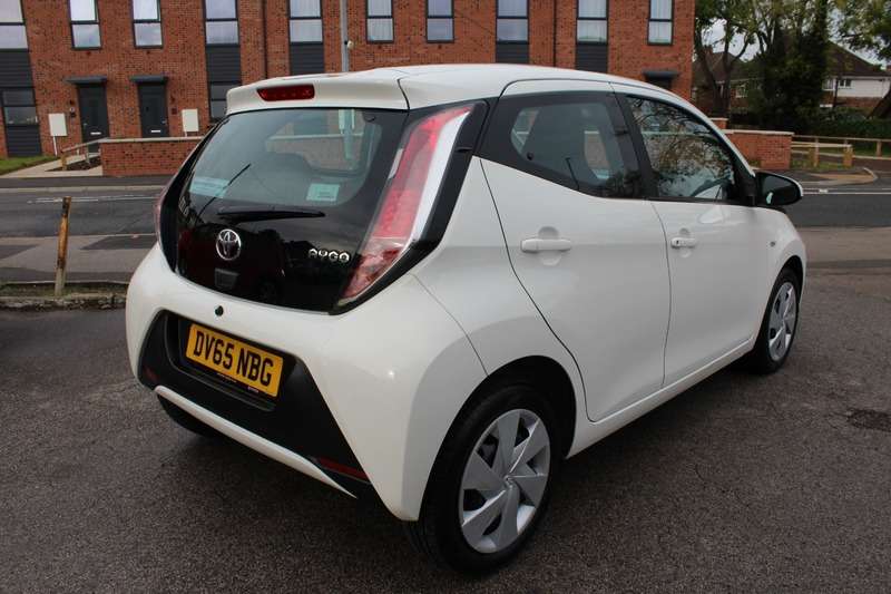 2015 TOYOTA AYGO 2015 TOYOTA AYGO