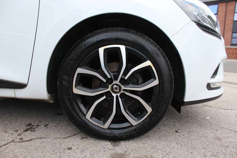2019 RENAULT CLIO 2019 RENAULT CLIO