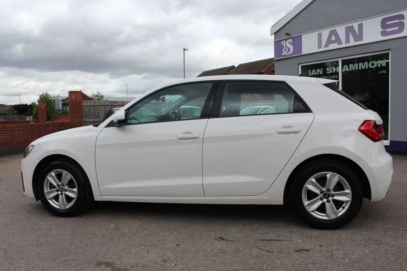2022 AUDI A1 2022 AUDI A1