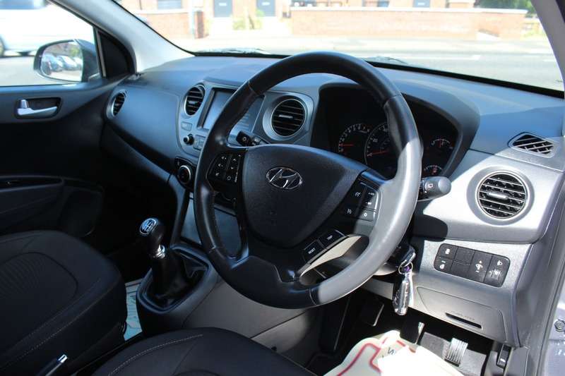 2017 HYUNDAI I10 2017 HYUNDAI I10