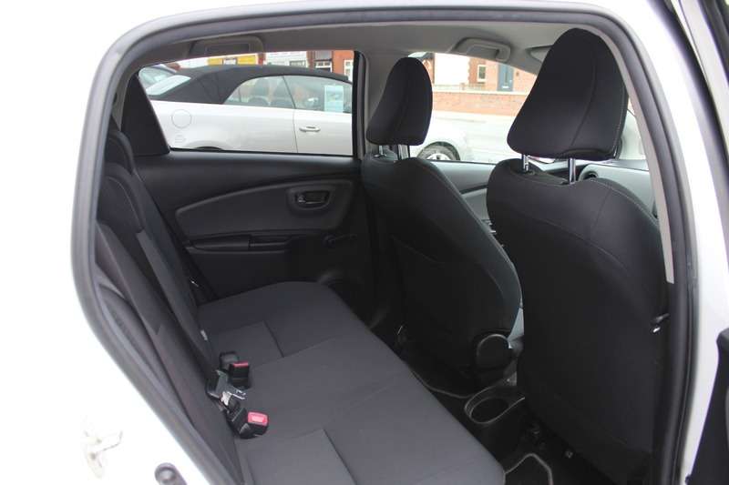 2015 TOYOTA YARIS 2015 TOYOTA YARIS