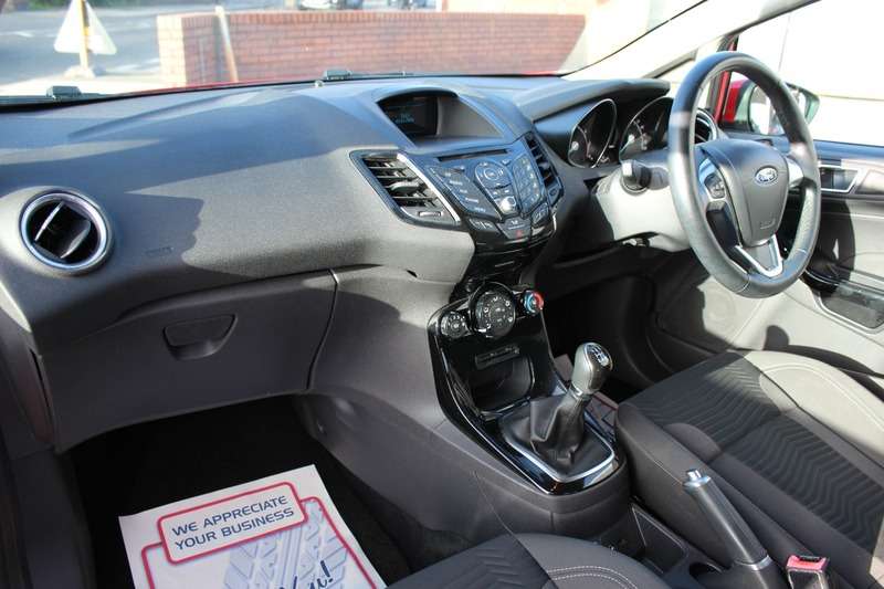 2015 FORD FIESTA 2015 FORD FIESTA