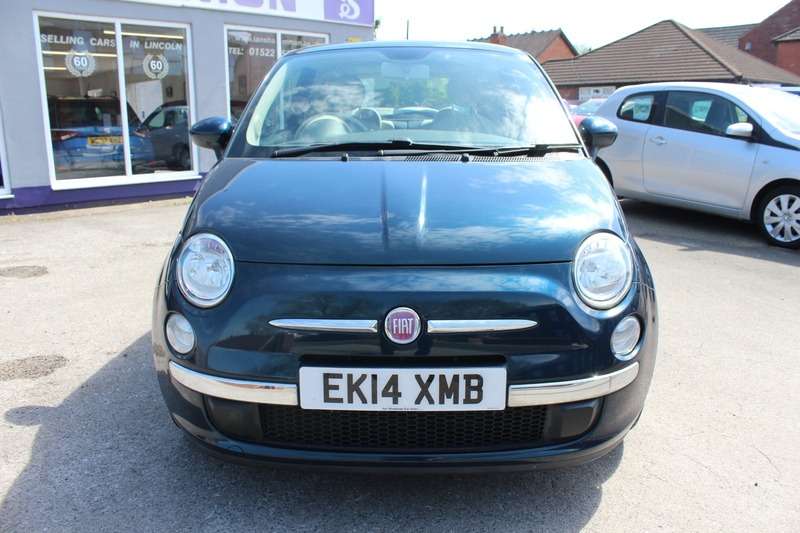 A 2014 FIAT 500 LOUNGE A 2014 FIAT 500 LOUNGE