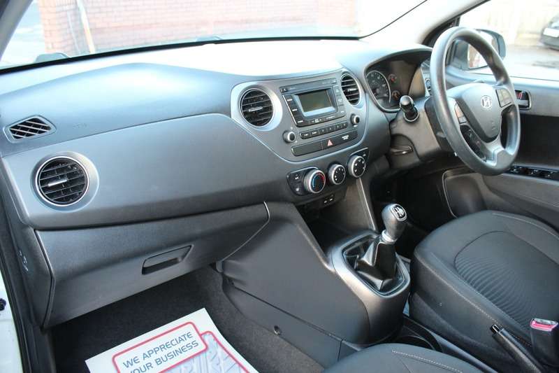 2018 HYUNDAI I10 2018 HYUNDAI I10