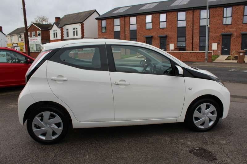 2015 TOYOTA AYGO 2015 TOYOTA AYGO