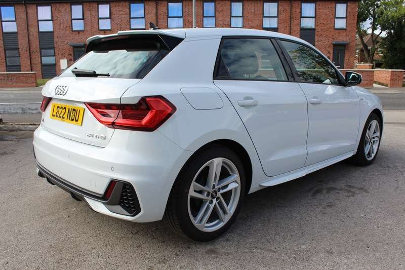 2022 AUDI A1 2022 AUDI A1