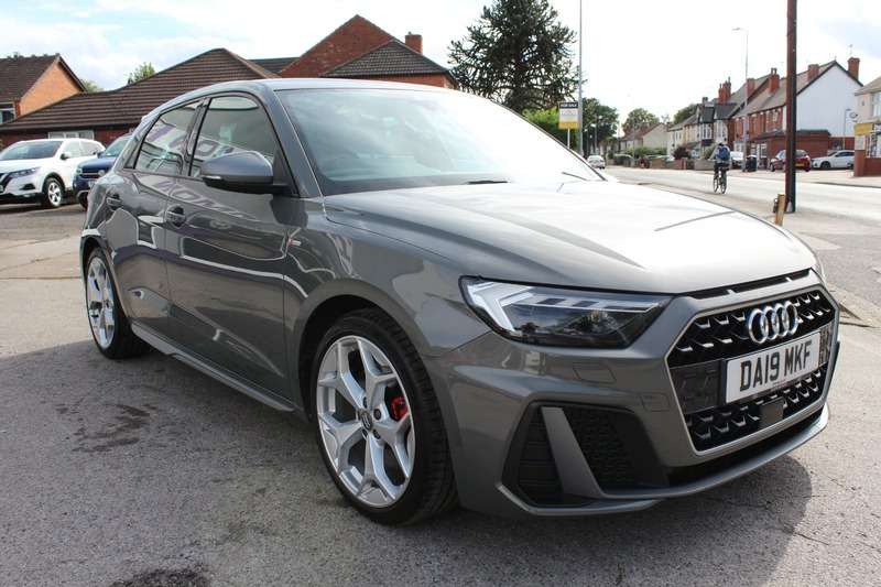 A 2019 AUDI A1 SPORTBACK TFSI S LINE COMPETITION A 2019 AUDI A1 SPORTBACK TFSI S LINE COMPETITION