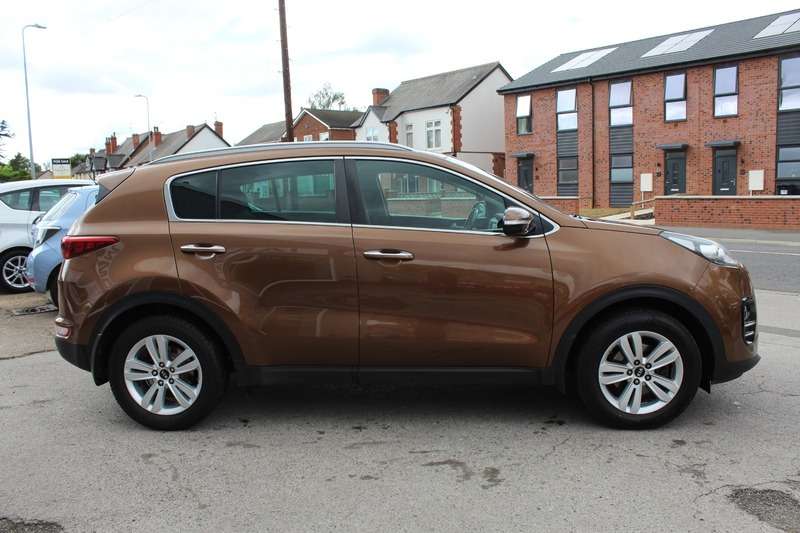 A 2017 KIA SPORTAGE 2 ISG A 2017 KIA SPORTAGE 2 ISG