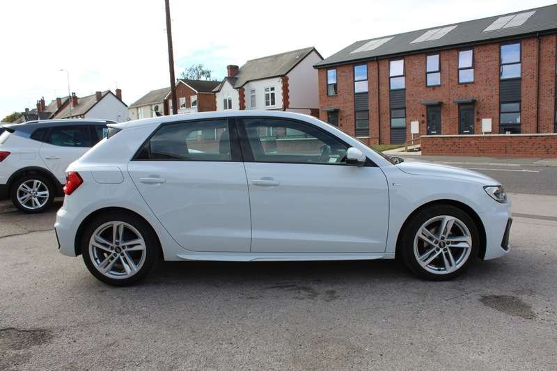 A 2022 AUDI A1 1.0 SPORTBACK TFSI S LINE A 2022 AUDI A1 1.0 SPORTBACK TFSI S LINE