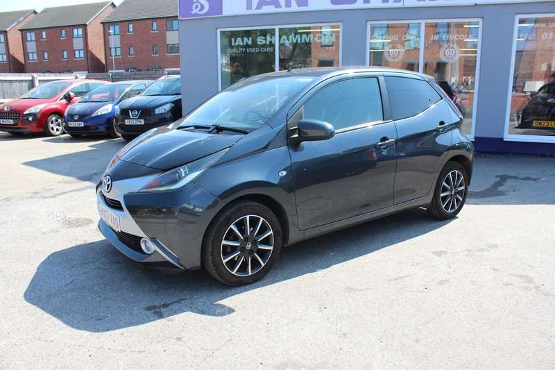 A 2017 TOYOTA AYGO 1.0 VVT-I X-STYLE X-SHIFT A 2017 TOYOTA AYGO 1.0 VVT-I X-STYLE X-SHIFT