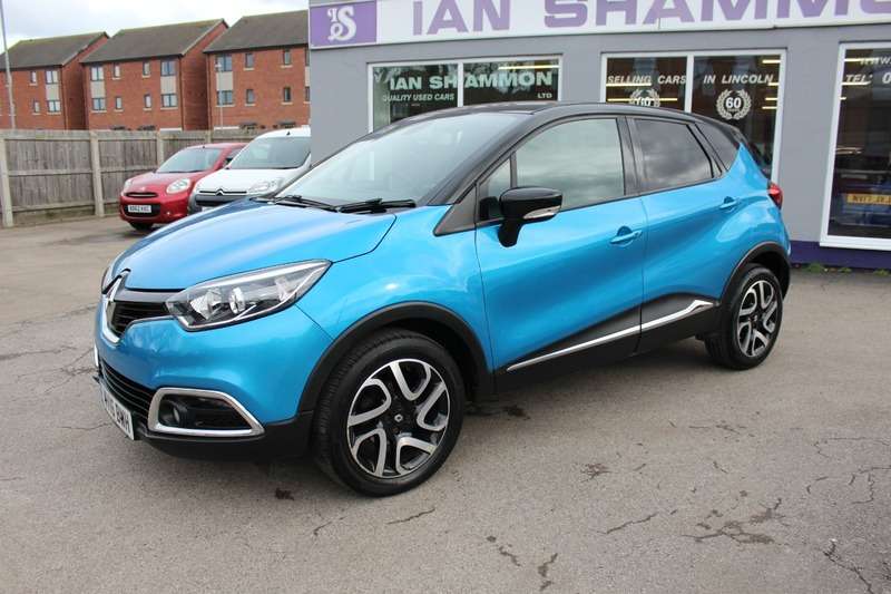 A 2016 RENAULT CAPTUR DYNAMIQUE S NAV TCE A 2016 RENAULT CAPTUR DYNAMIQUE S NAV TCE