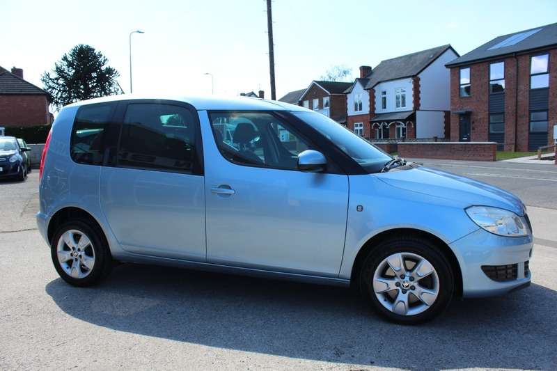 A 2014 SKODA ROOMSTER SE TDI CR A 2014 SKODA ROOMSTER SE TDI CR