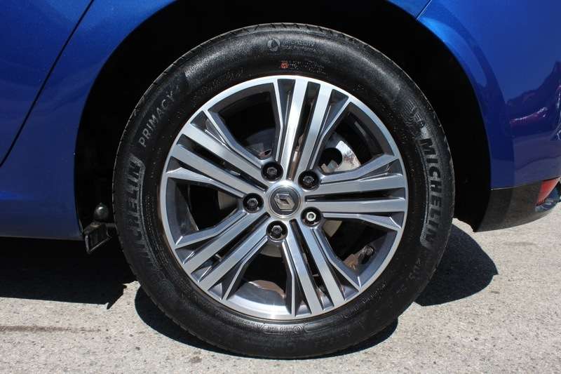 2021 RENAULT MEGANE 2021 RENAULT MEGANE